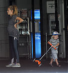 Filename=051.jpg
Filesize=1563KiB
Dimensions=1951x1948
Date added=Nov 13, 2025 051.jpg